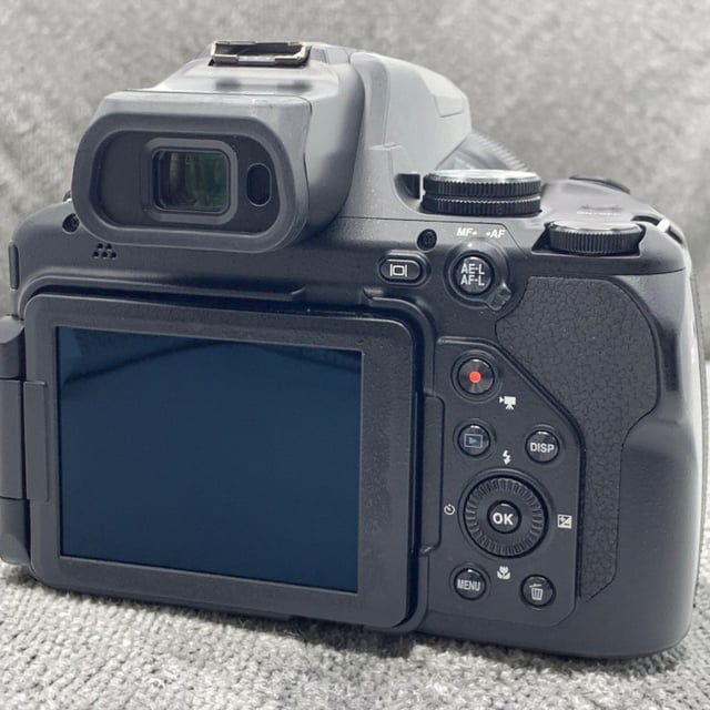 COOLPIX P1000