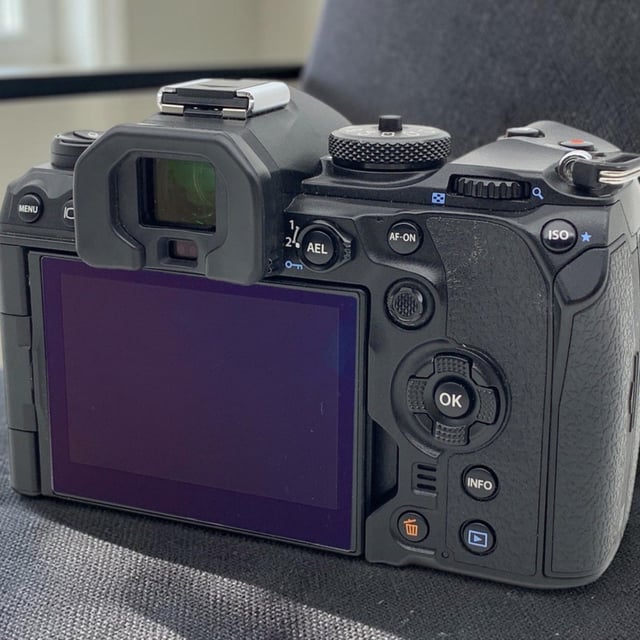 OM-1 ボディ