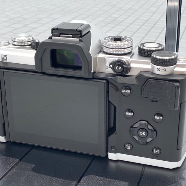 OM-3 ボディ