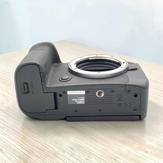 EOS R6 Mark II ボディ