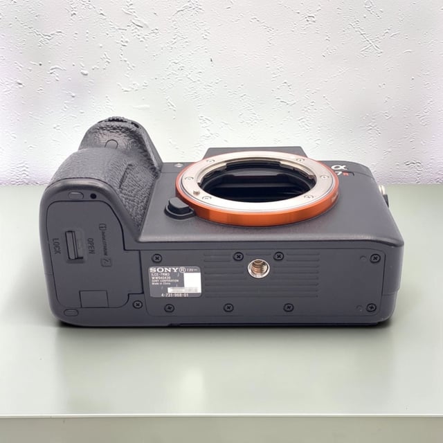 α7R III ILCE-7RM3 ボディ