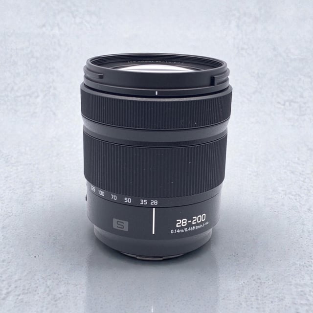LUMIX S 28-200 mm F4-7.1 MACRO O.I.S.
