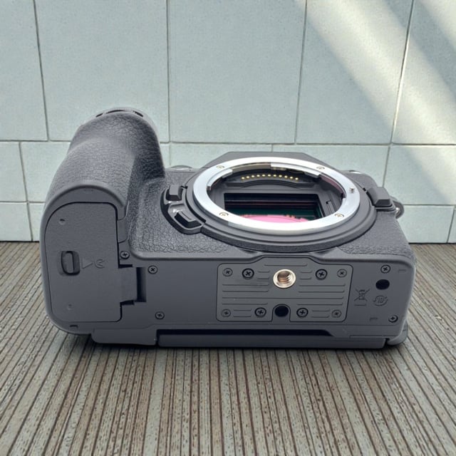 Z5II ボディ