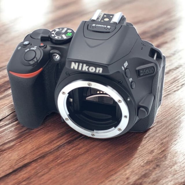 D5600 ボディ