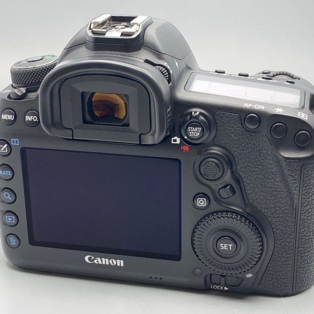 EOS 5D Mark IV ボディ