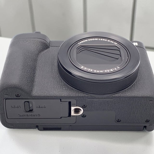 PowerShot V1