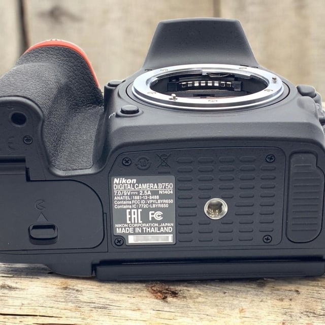 D750 ボディ