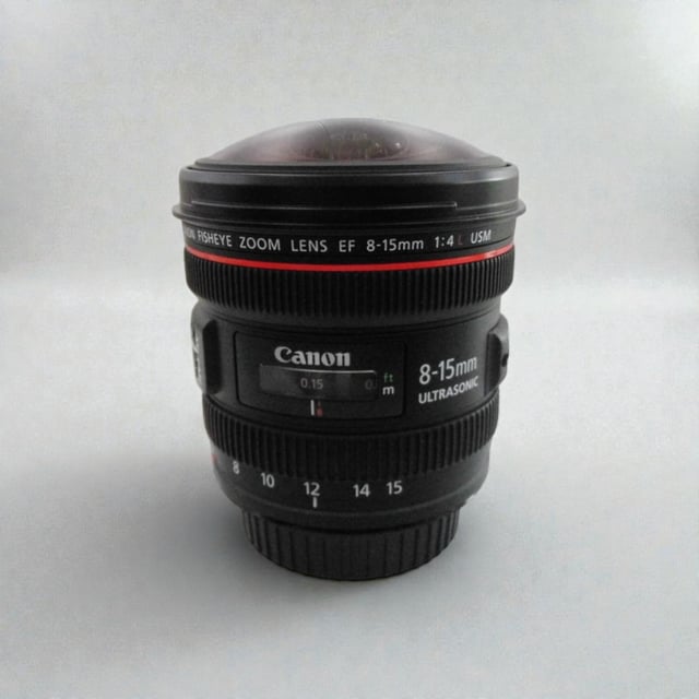 EF 8-15mm F4L フィッシュアイ USM