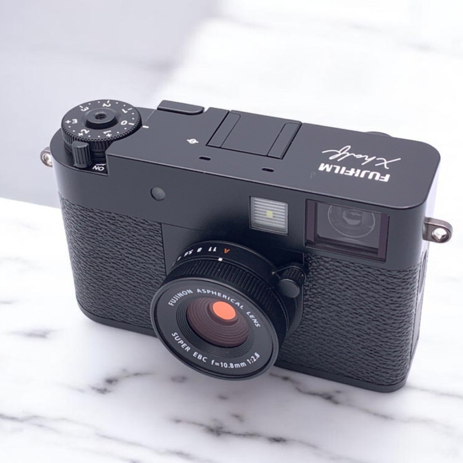 富士フイルム X‑Half(X-HF1) 