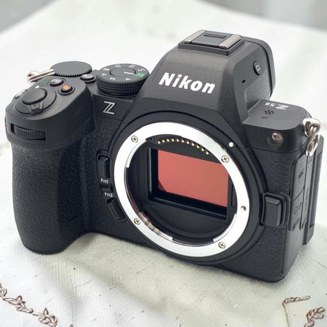 Z5II ボディ