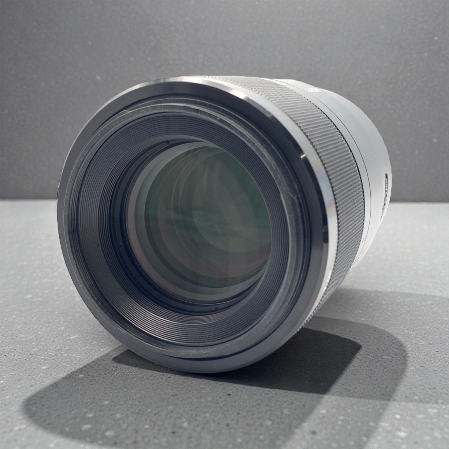 SONY FE 90mm F2.8 Macro G OSS SEL90M28Gの中古 (美品)・¥65,160