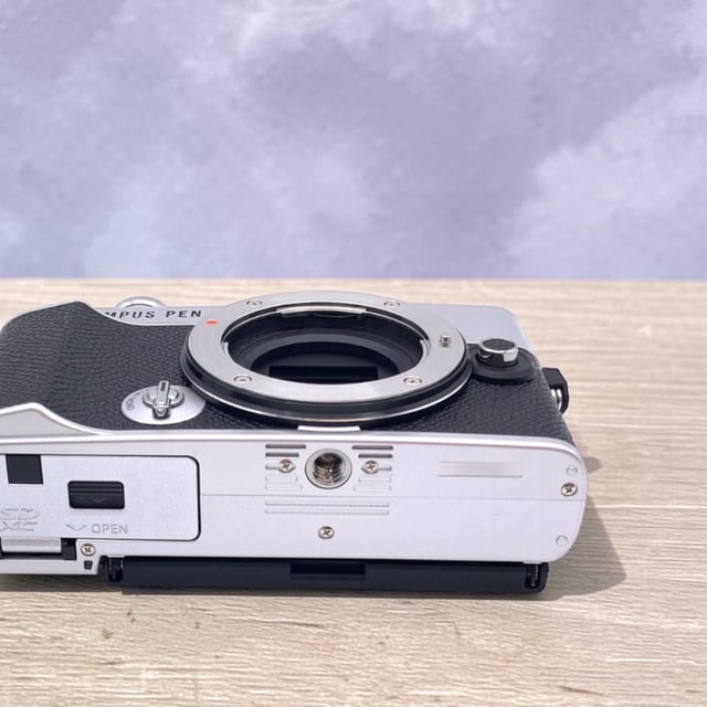 OLYMPUS PEN E-P7 ボディ "シルバー"