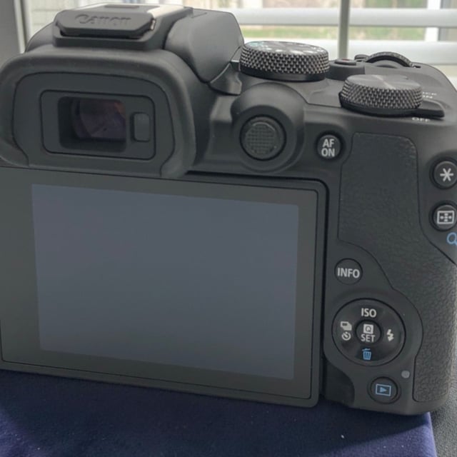 EOS R10 ボディ