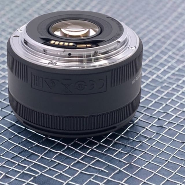 EF 50mm F1.8 STM