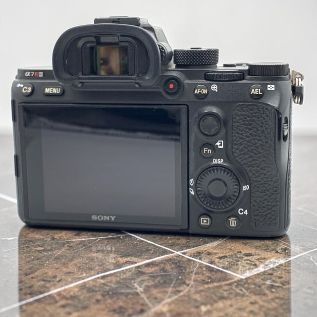 α7R III ILCE-7RM3 ボディ