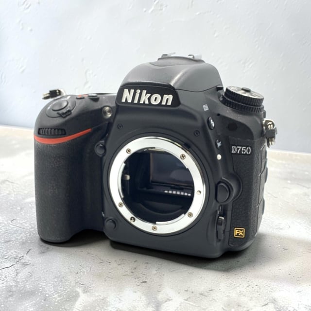 D750 ボディ
