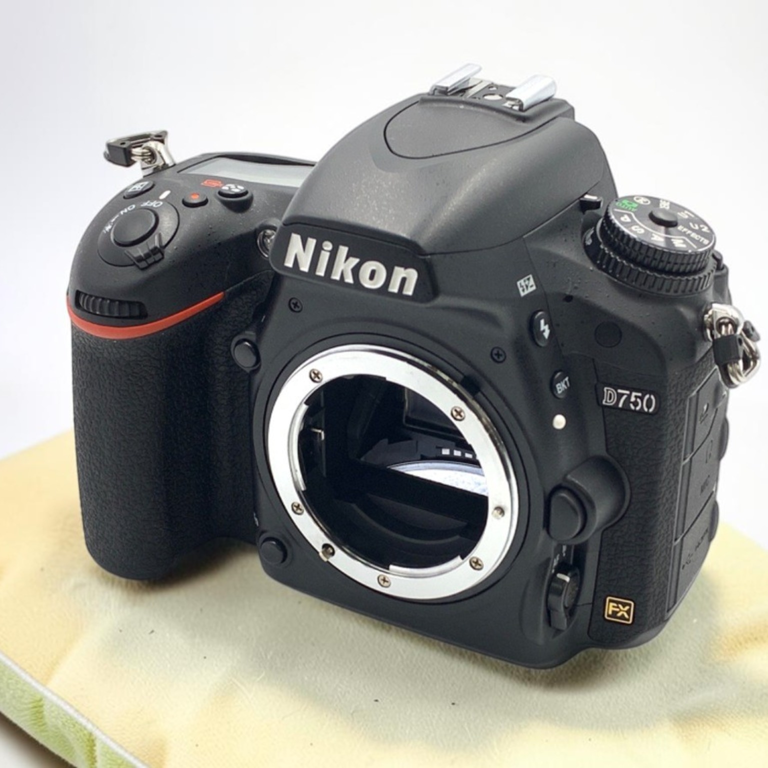 ニコン D750 ボディの新品/中古の在庫一覧 | みんなのカメラ