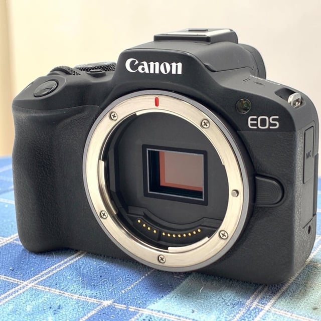 EOS R50 ボディ "ブラック"