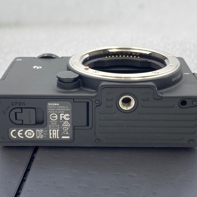SIGMA fp ボディ
