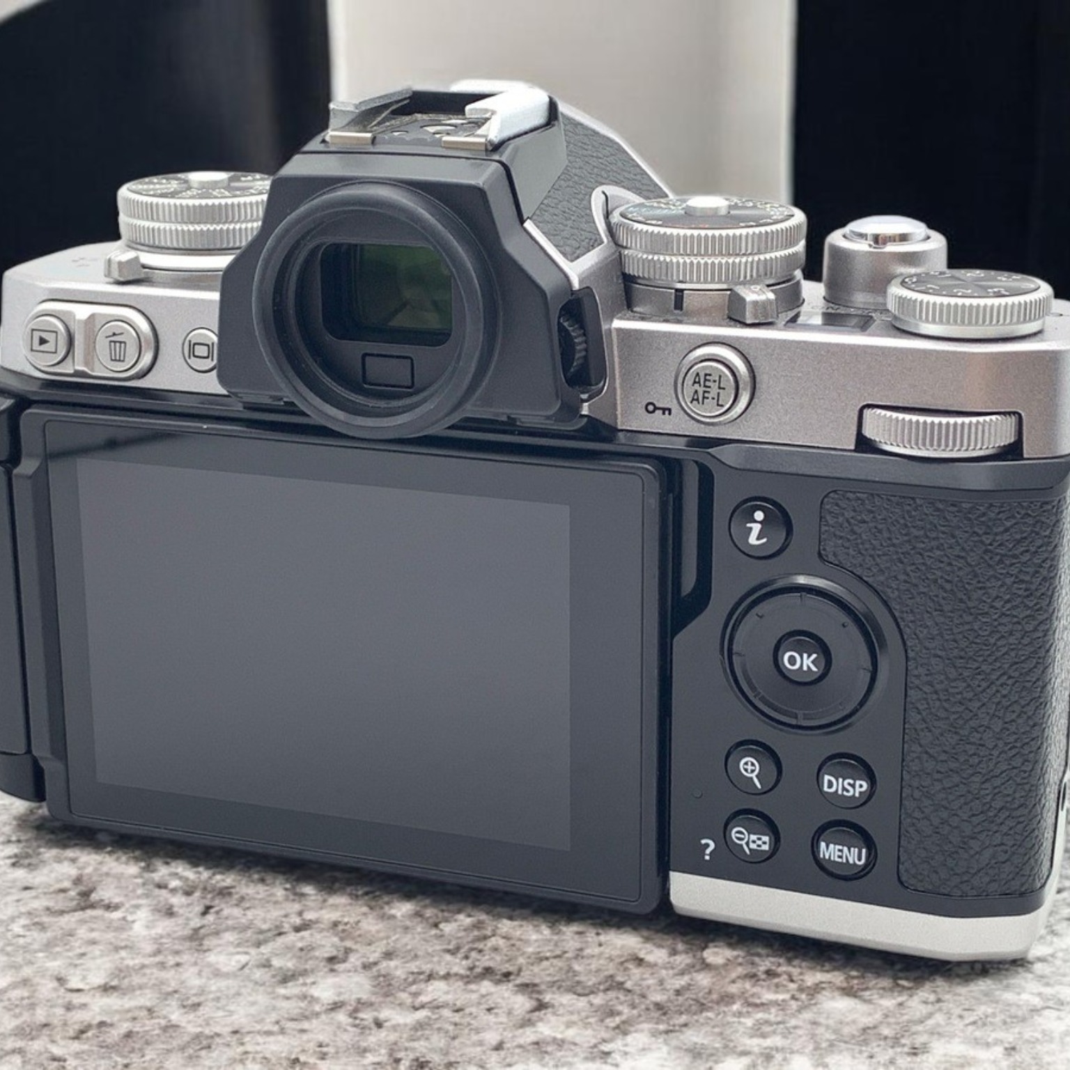 NIKON Z fc ボディ シルバー Nikon Zfc ボディ シルバー 新品｜フジヤカメラ