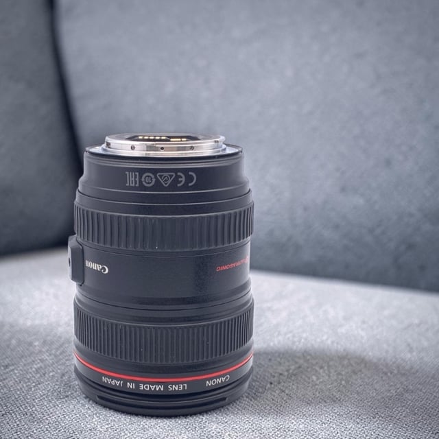 EF 24-105mm F4L IS USM
