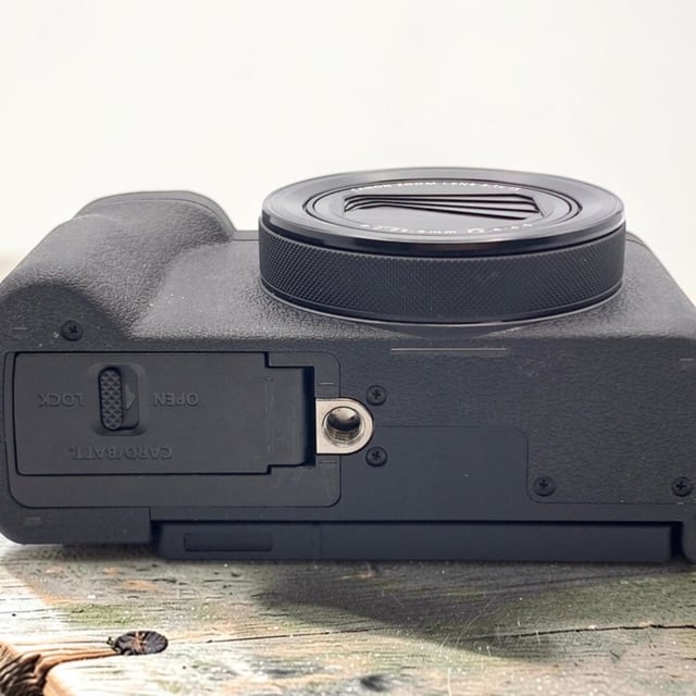 PowerShot V1