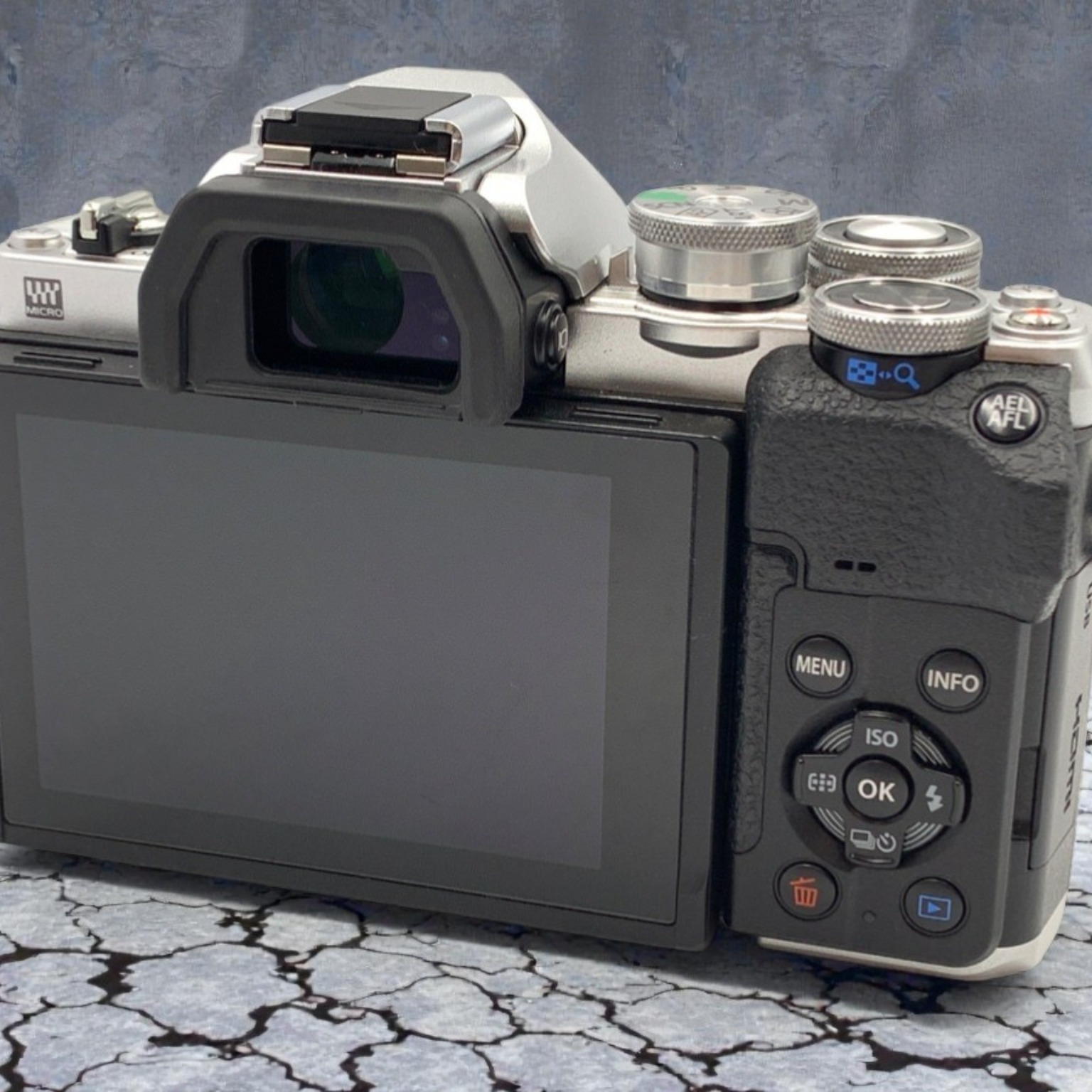 OM SYSTEM OM-D E-M10 Mark IV ボディ 