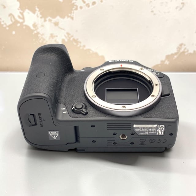 EOS R7 ボディ