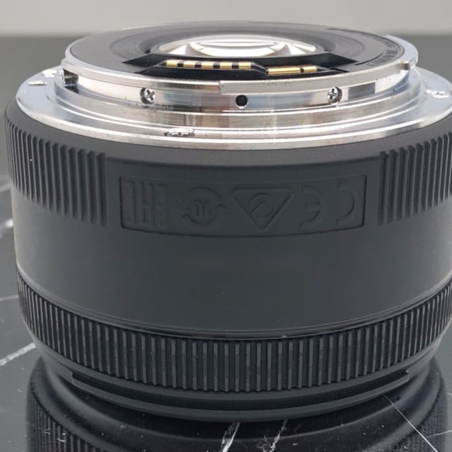 EF 50mm F1.8 STM