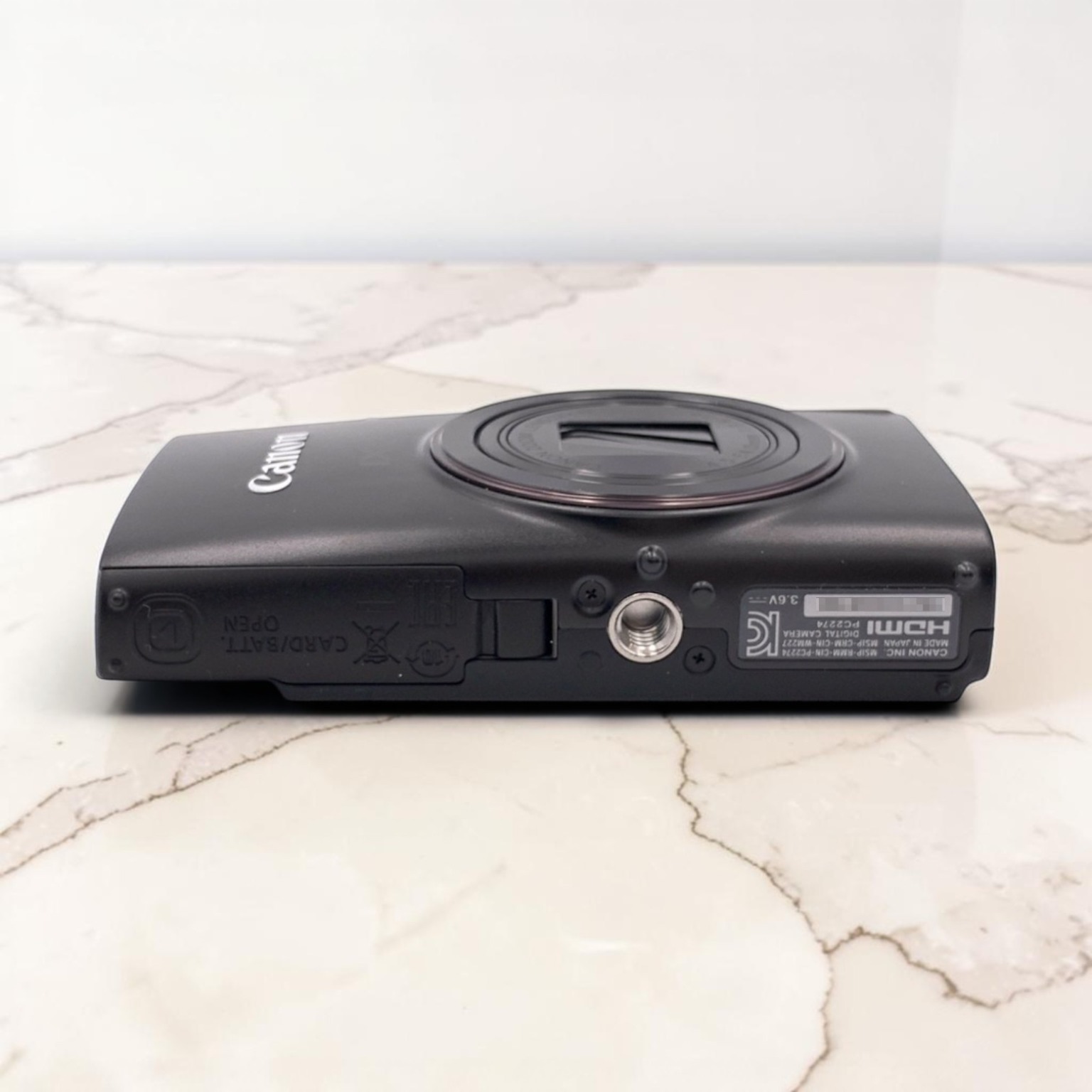 Canon IXY 650 m 