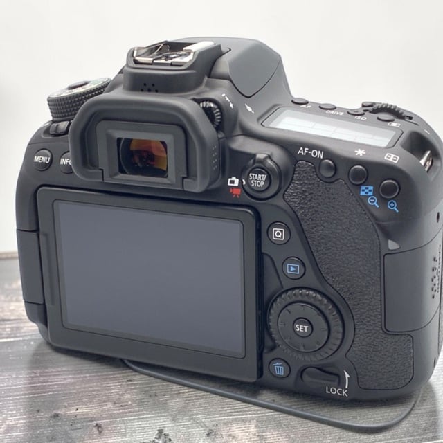 EOS 80D ボディ