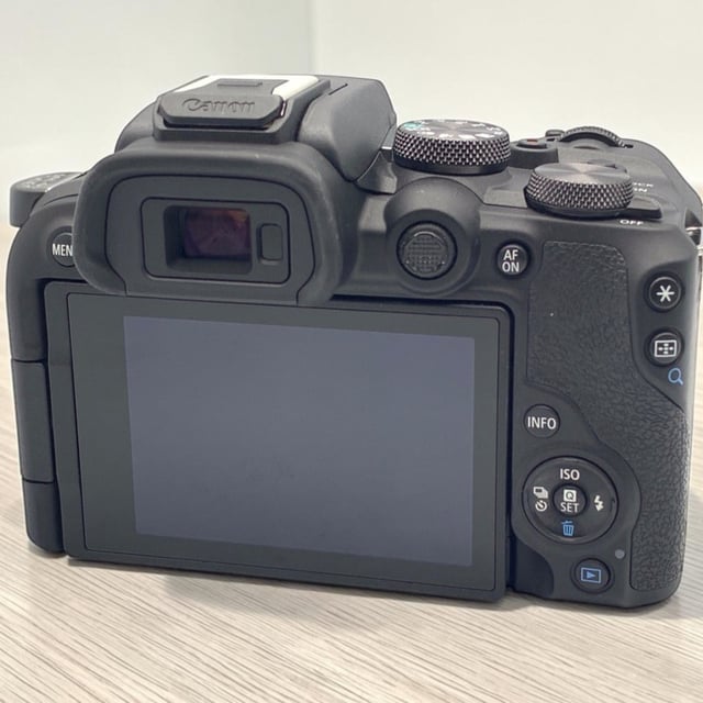 EOS R10 ボディ