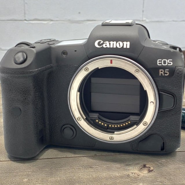 EOS R5 ボディ