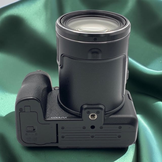 COOLPIX P950