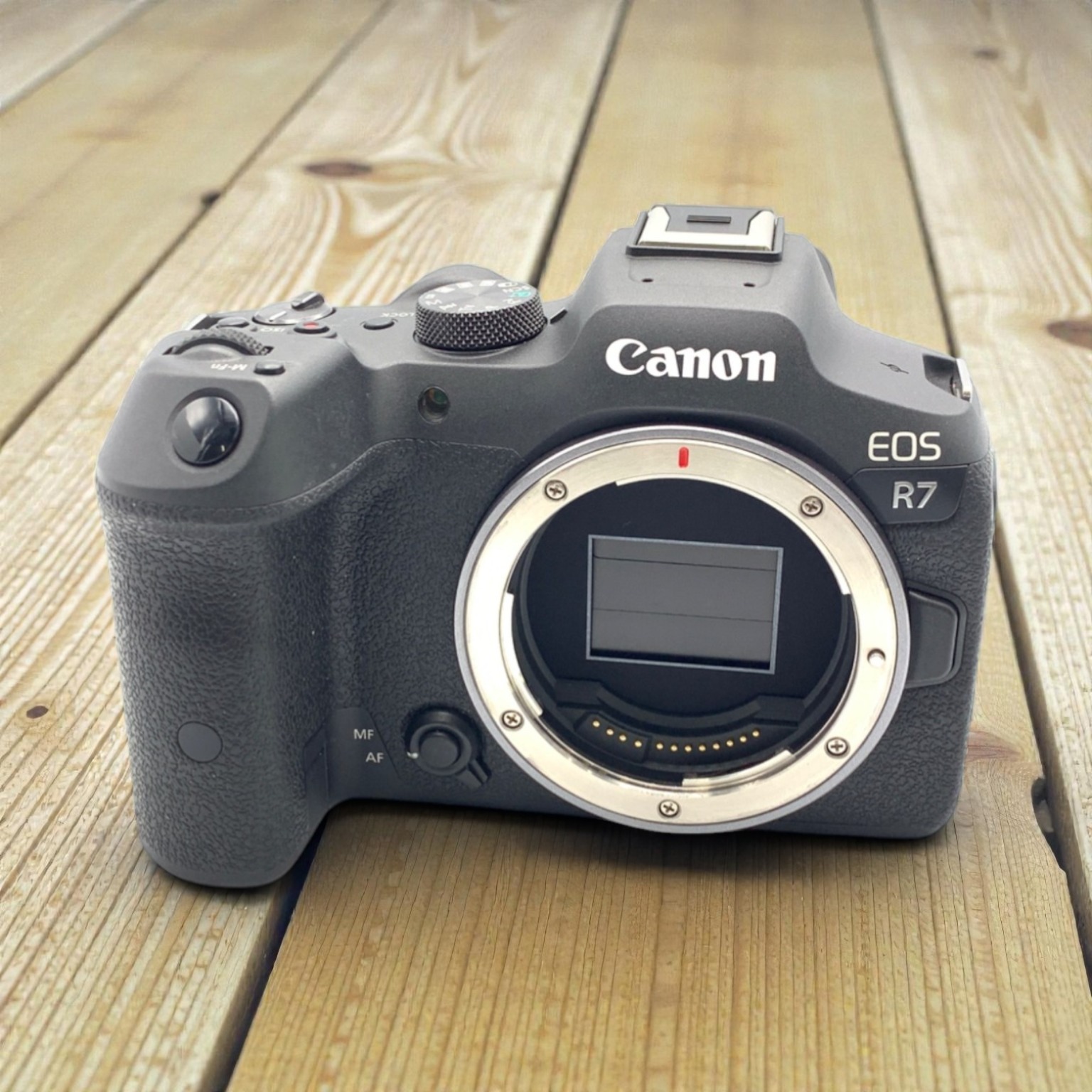 Canon EOS R6 ボディの新品/中古を買うならみんなのカメラ