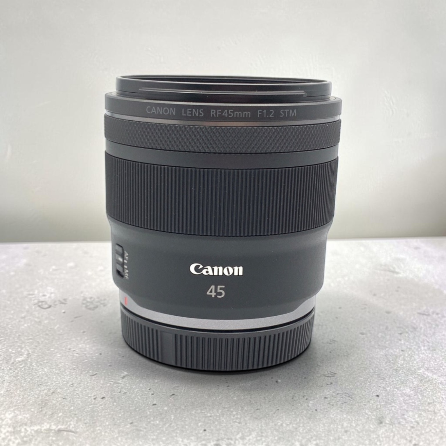Canon RF45mm F1.2 STMの新品/中古の在庫一覧 | みんなのカメラ