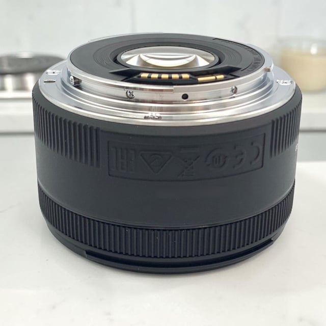 EF 50mm F1.8 STM