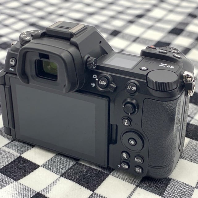 Z6III ボディ