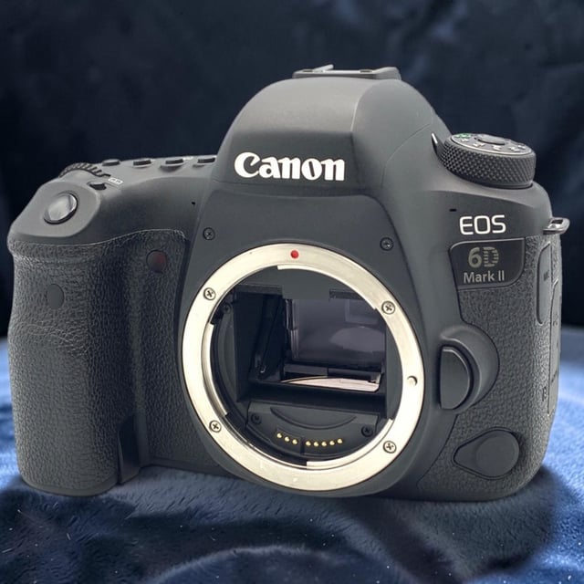 EOS 6D Mark II ボディ