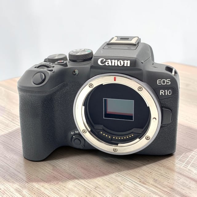 EOS R10 ボディ