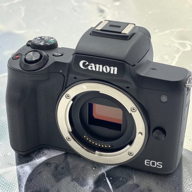 EOS Kiss M ボディ