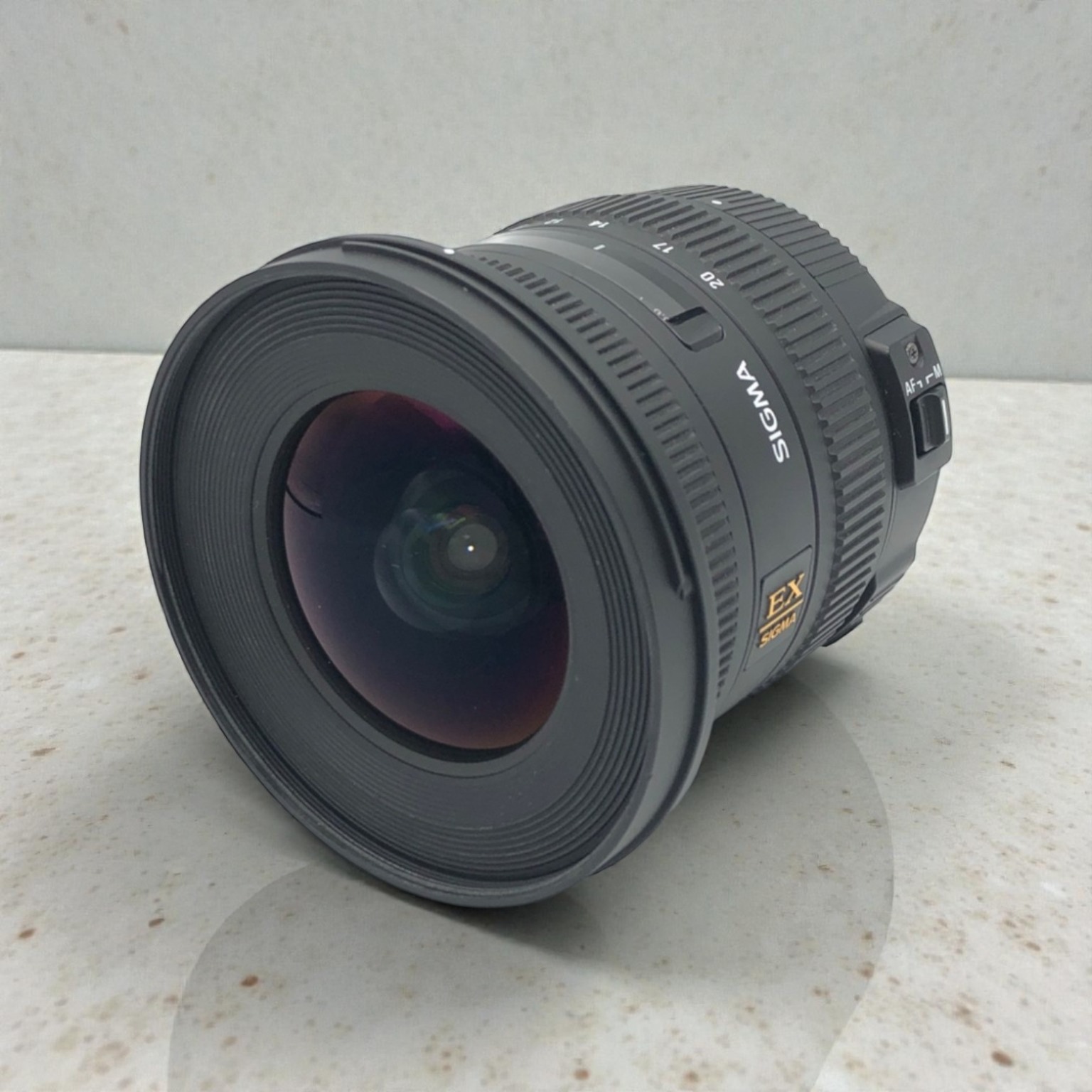 中古 SIGMA10-20ｍｍ F3.5EX DC HSM　ニコンＦマウント 10-20mm F3.5 EX DC HSM ニコン用の中古レンズを買うならみんなの