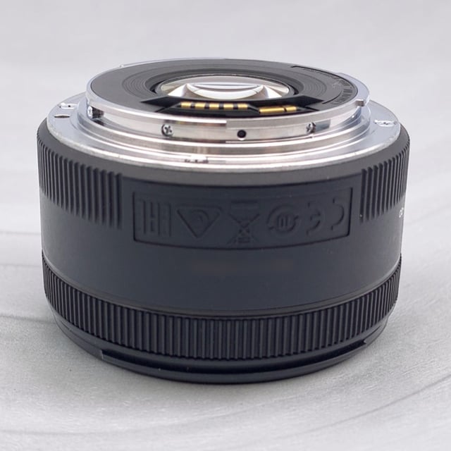 EF 50mm F1.8 STM
