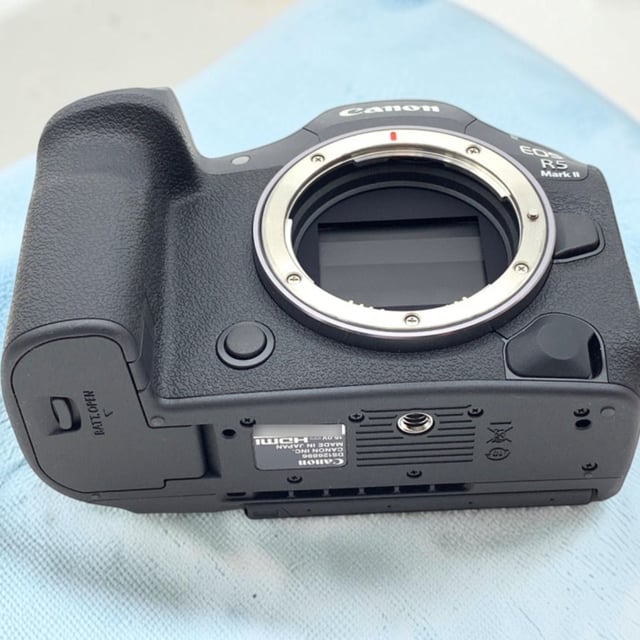 EOS R5 Mark II ボディ