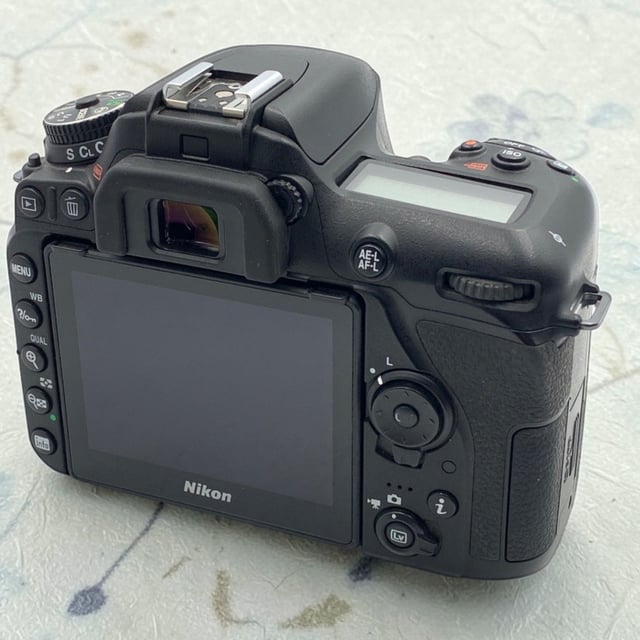 D7500 ボディ