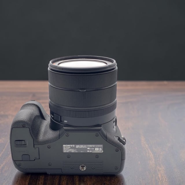 サイバーショット RX10 IV(DSC-RX10M4)