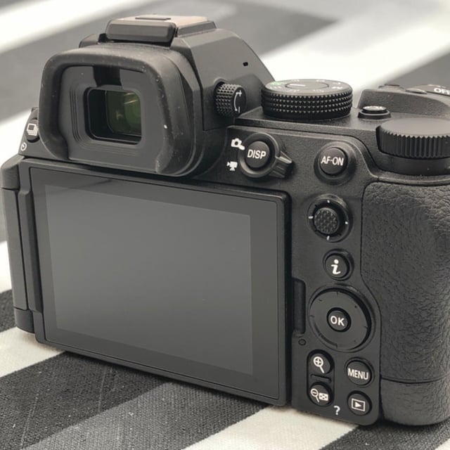 Z5II ボディ