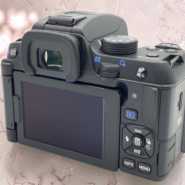 PENTAX K-70 ボディ "ブラック"
