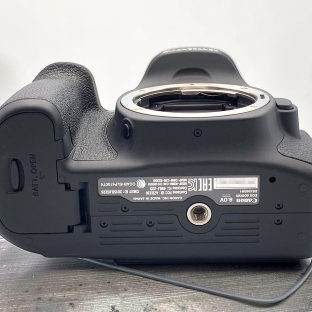 EOS 80D ボディ