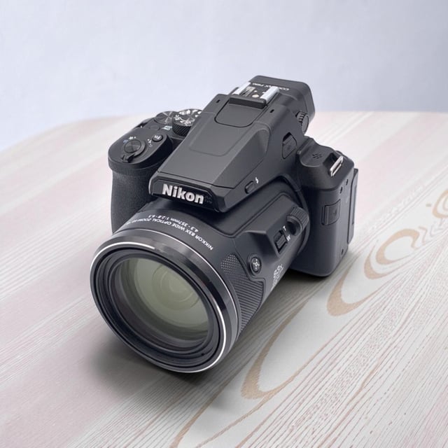 COOLPIX P950